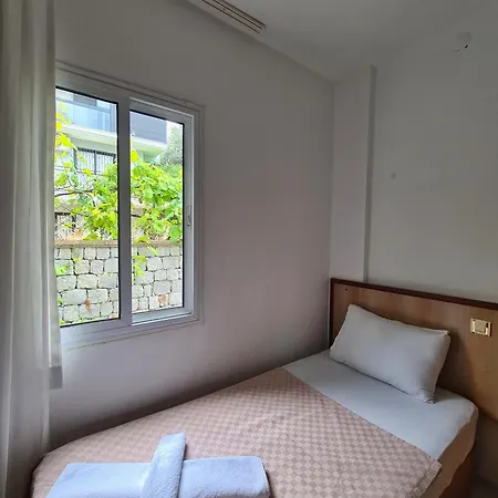 Aparthotel Fora *