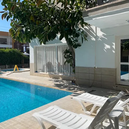 Aparthotel Fora