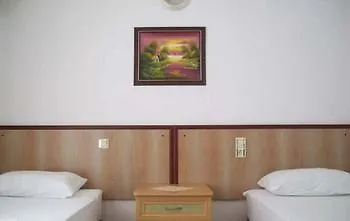Fora * Çeşme